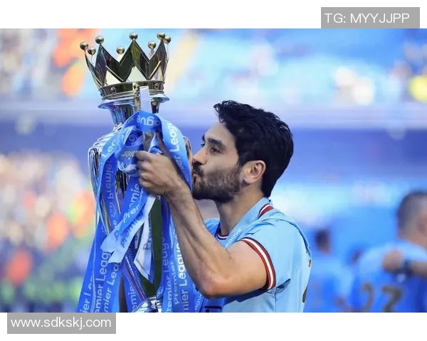 2013年全球足球明星身价排行榜揭晓引发热议与关注