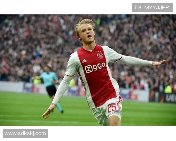 丹麦足球历史上的传奇明星球员及其辉煌成就回顾