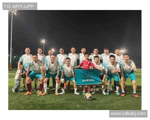 后卫在足球比赛中的关键角色与明星球员的精彩表现解析