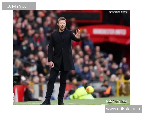 曼联与水晶宫激战正酣赛果揭晓引发球迷热议 曼联与水晶宫激战正酣赛果揭晓引发球迷热议