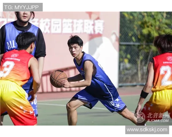 篮球明星罗锐